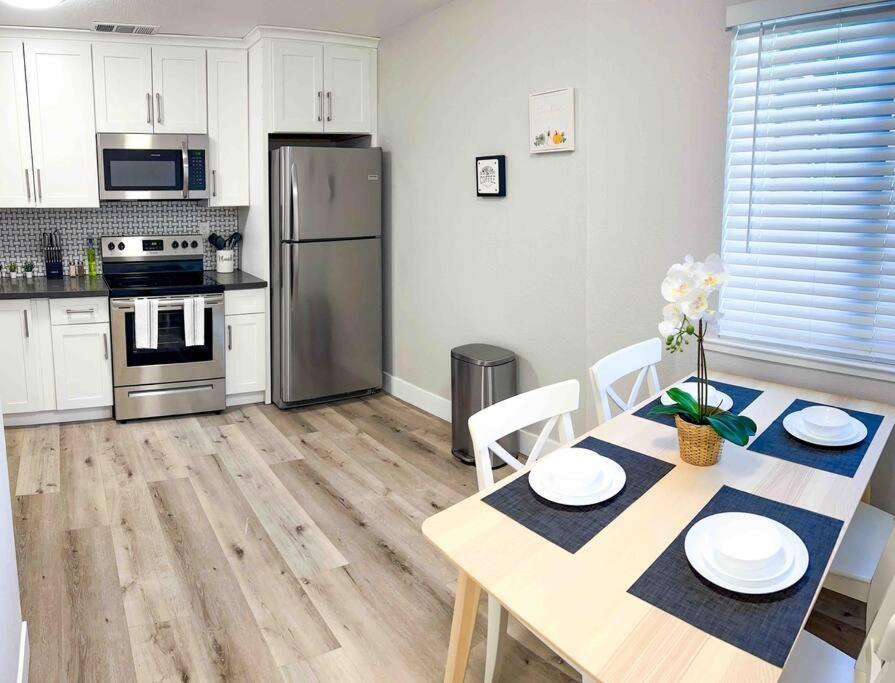 Luxury Condo In The Heart Of Midtown Sacramento Exterior photo